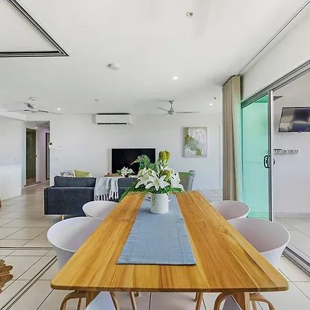 Crystal Waterfront - A Panoramic Balcony Haven Apartment Darwin Exterior photo